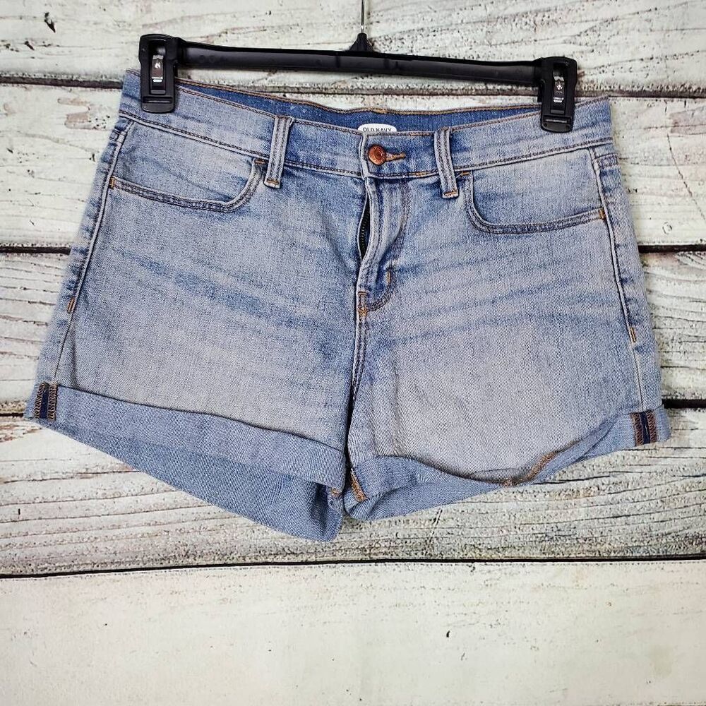 Old Navy Light Wash Denim Shorts Women’s Size 8 Rolled Hem Stretch Casual